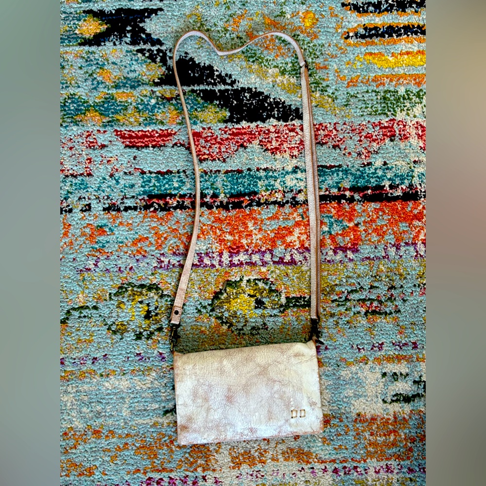 Bedstu Crossbody
